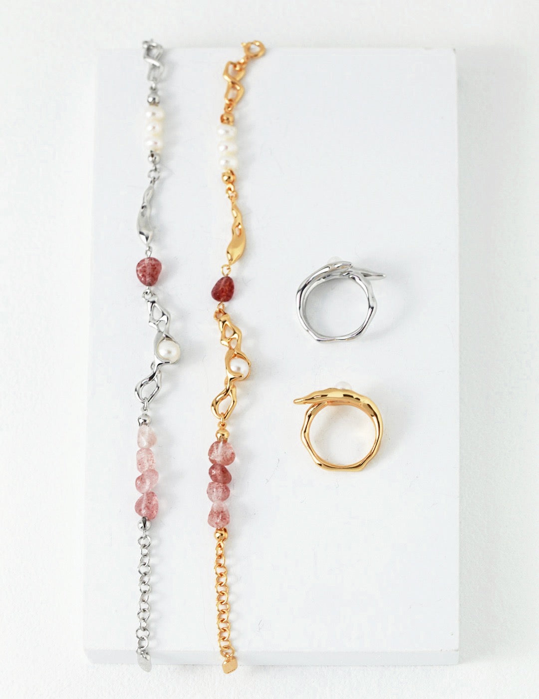 Pearl Bracelets,Strawberry Crystal Bracelet,Dainty Minimalist Bracelet, Perfect for Everyday Wear