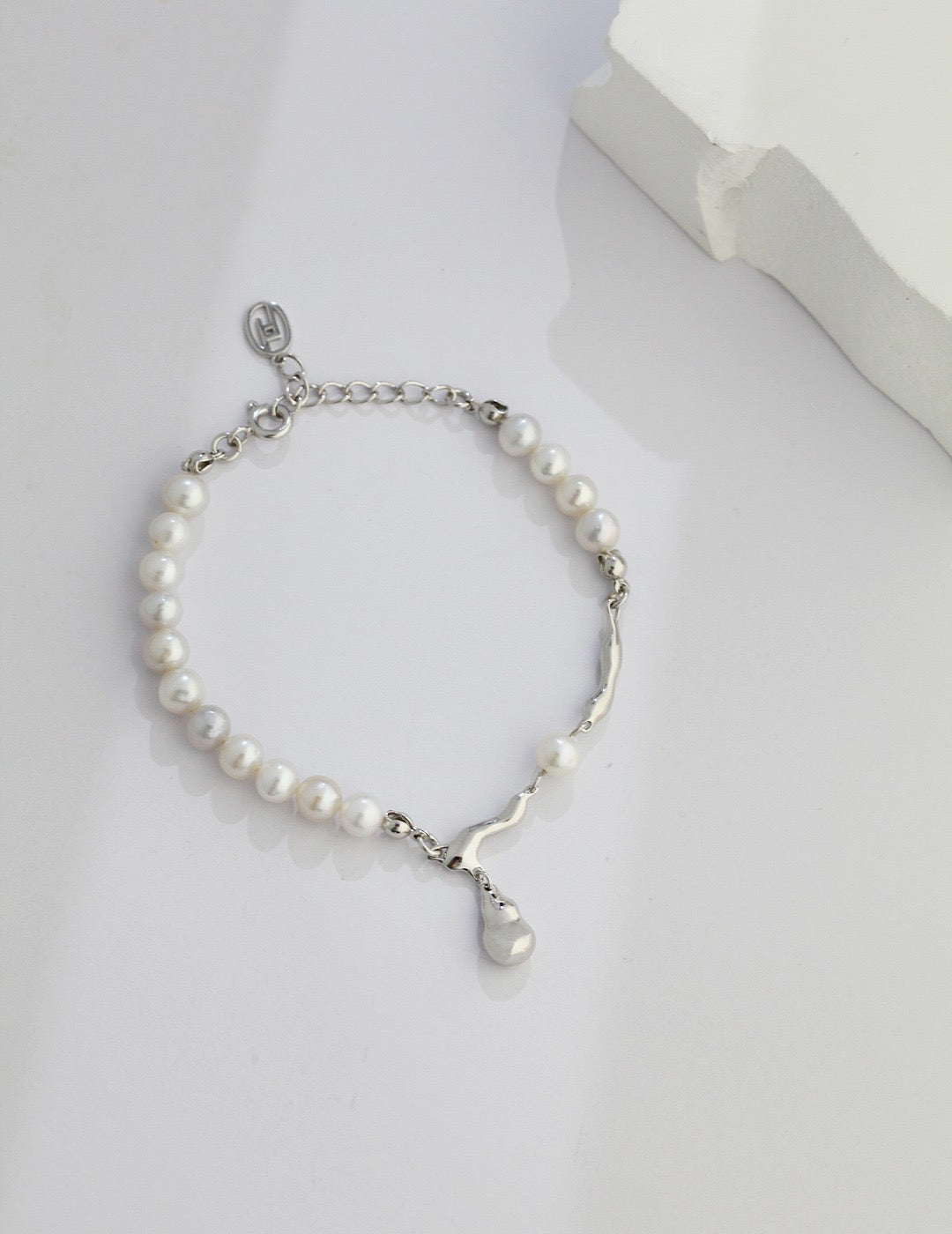 Womens Freshwater Pearl Bracelet, Pearl Bracelet, Beaded Bracelet, Genuine Natural Pearls, Wedding Bracelet, Gift For Her, Bridesmaid Gift