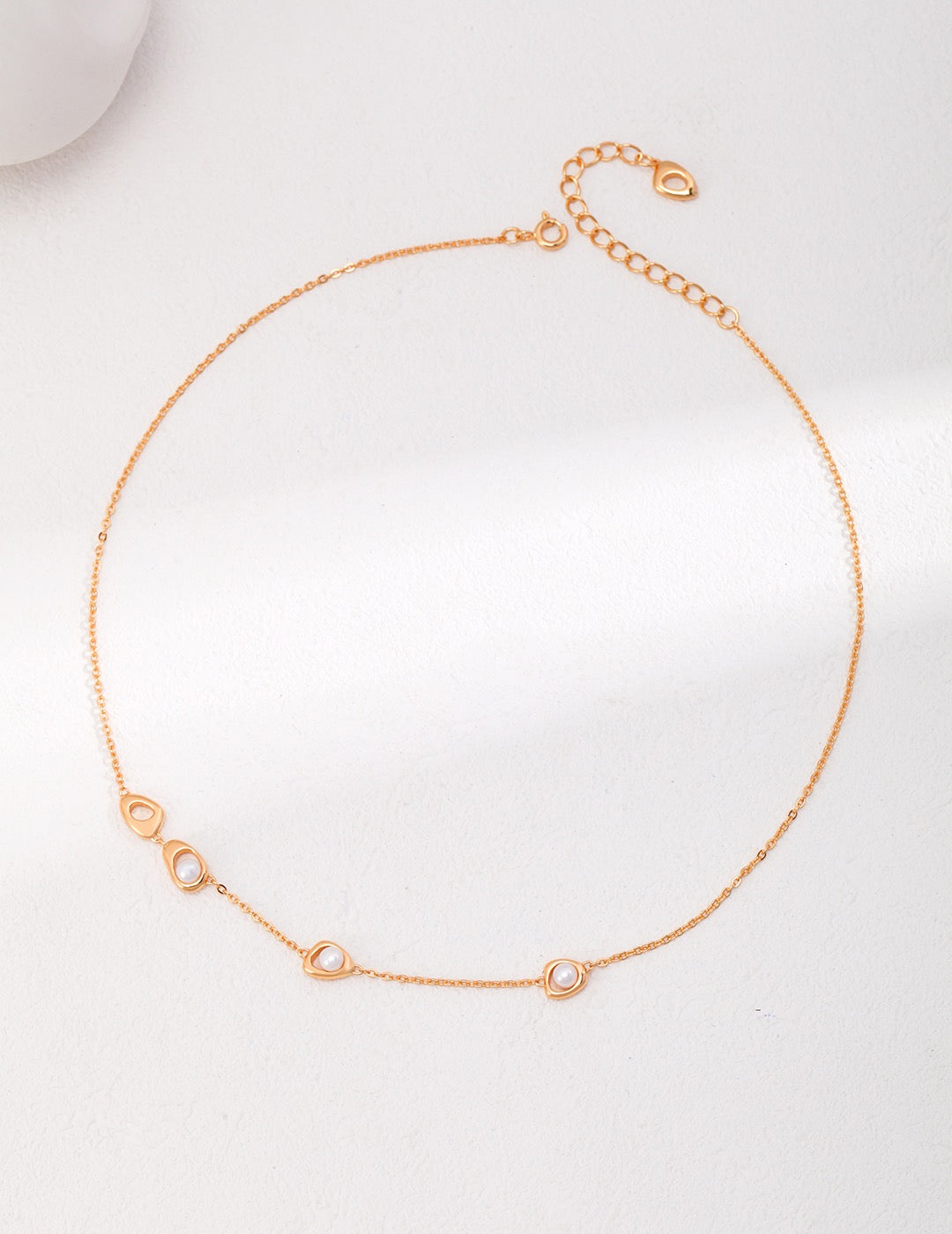 Minimalist Pearl Necklace