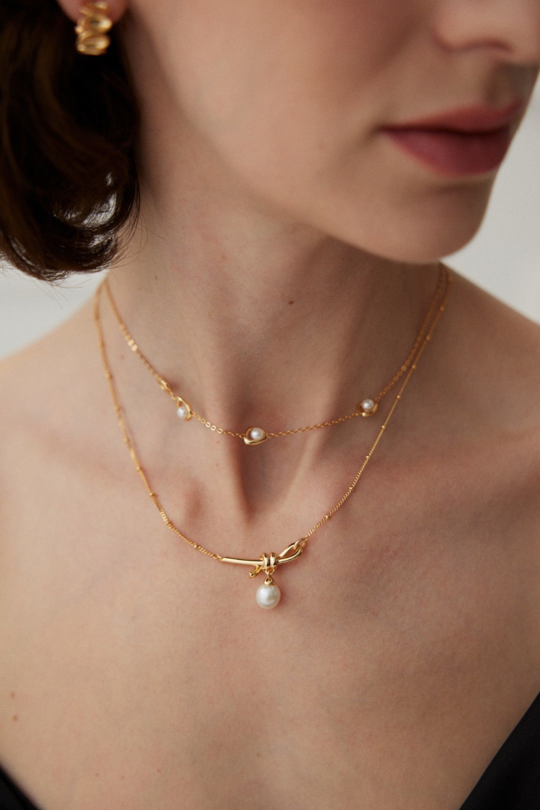 Minimalist Pearl Necklace