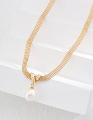 Pearl Pendant Necklace