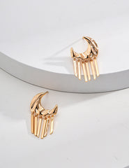 Combining a crescent shape with a dangling stripe design, these sterling silver earrings are elegant, comfortable to wear and suitable for a variety of occasions, making them an ideal choice for showcasing your taste and personality.