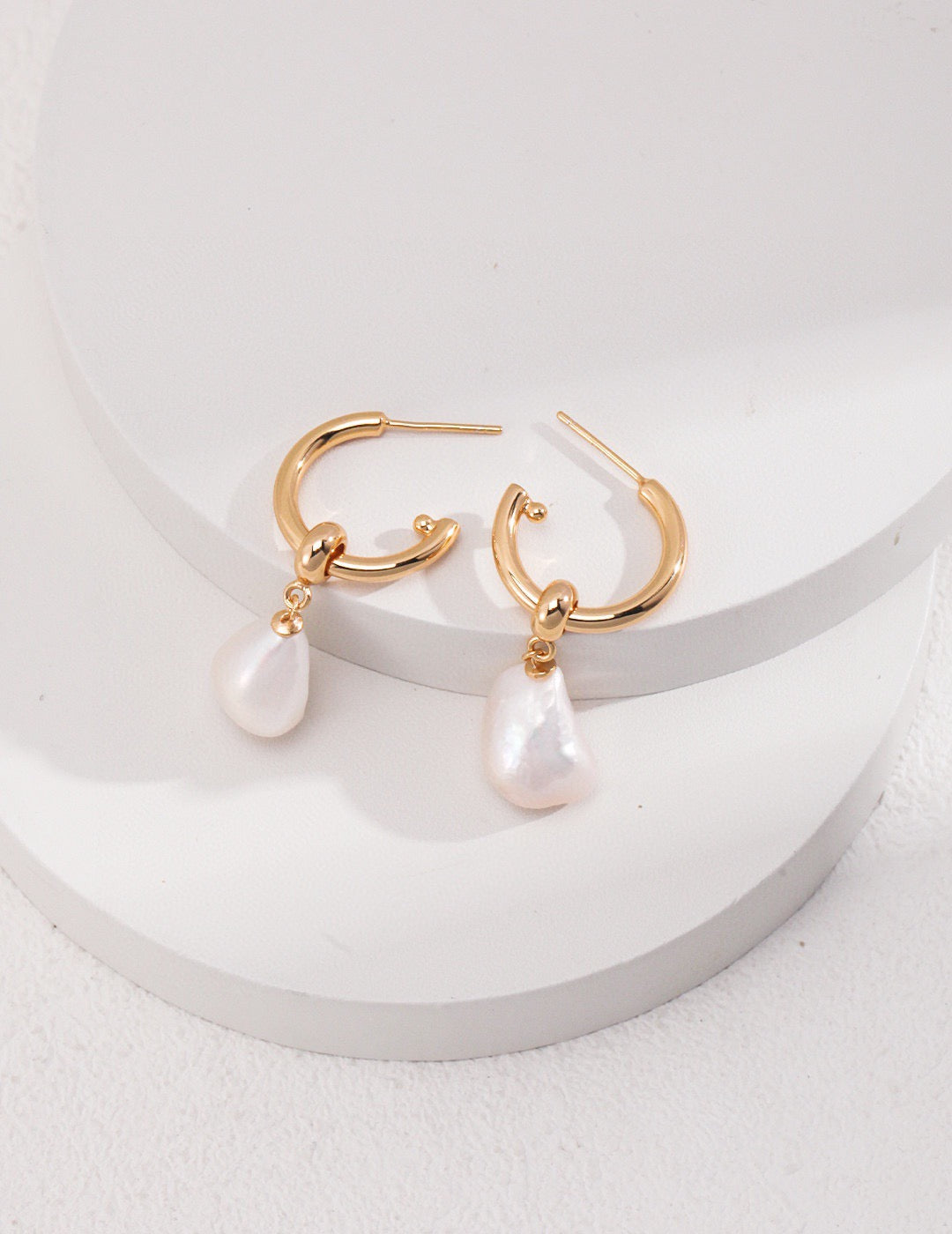 Shaped baroque pearl earrings,high quality gold plated earrings,natural baroque pearl earrings,unique design earrings,pearl earrings,fashion earrings