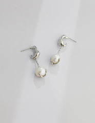 Pearl Drop Earrings , Baroque Pearl Earrings , Vintage Style Earrings