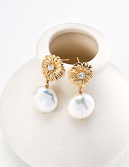 Daisy Pearl Dangle Earrings