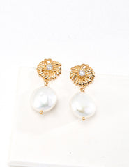 Daisy Pearl Dangle Earrings